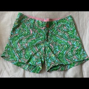 Lilly Pulitzer chomp chomp pattern short 00